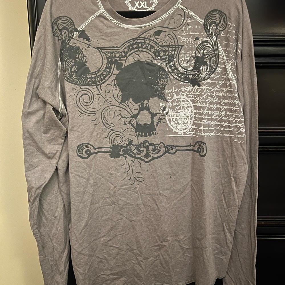 American Rag Charcoal Skull Script Long Sleeve Tee
